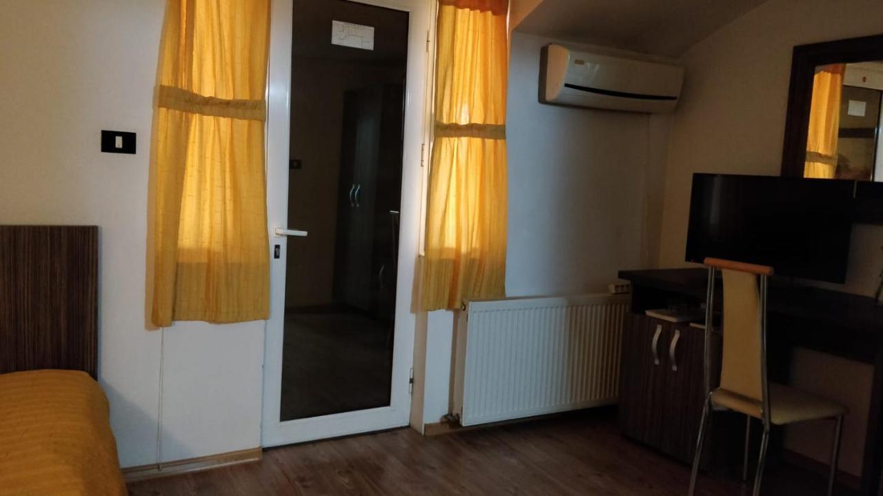 Pensiunea Sergiu&Geanina Arad Bagian luar foto